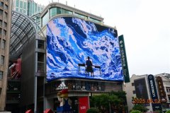 <b>坐正在了世界艺术</b>